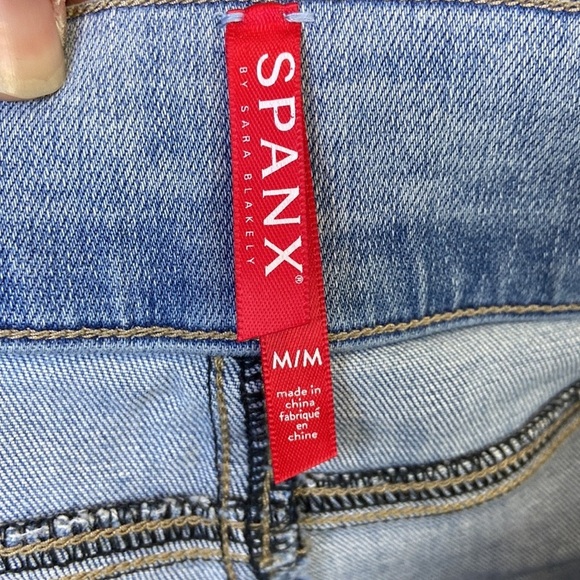 Spanx Women’s Distressed Side Stripe Pull-On Pants Size Medium - Picture 6 of 13